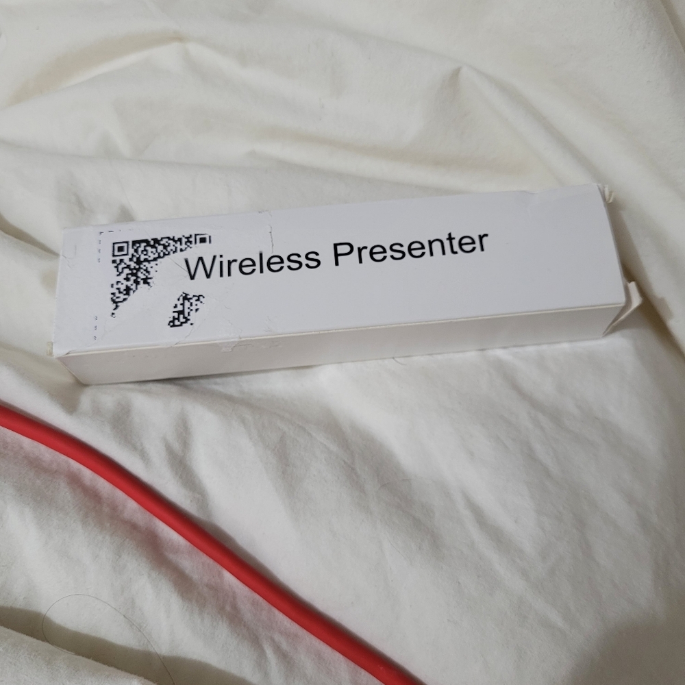 Wireless Presenter in White Box